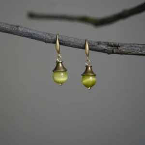 Handmade vintage cat's eye dangle earrings for girls' daily outfits