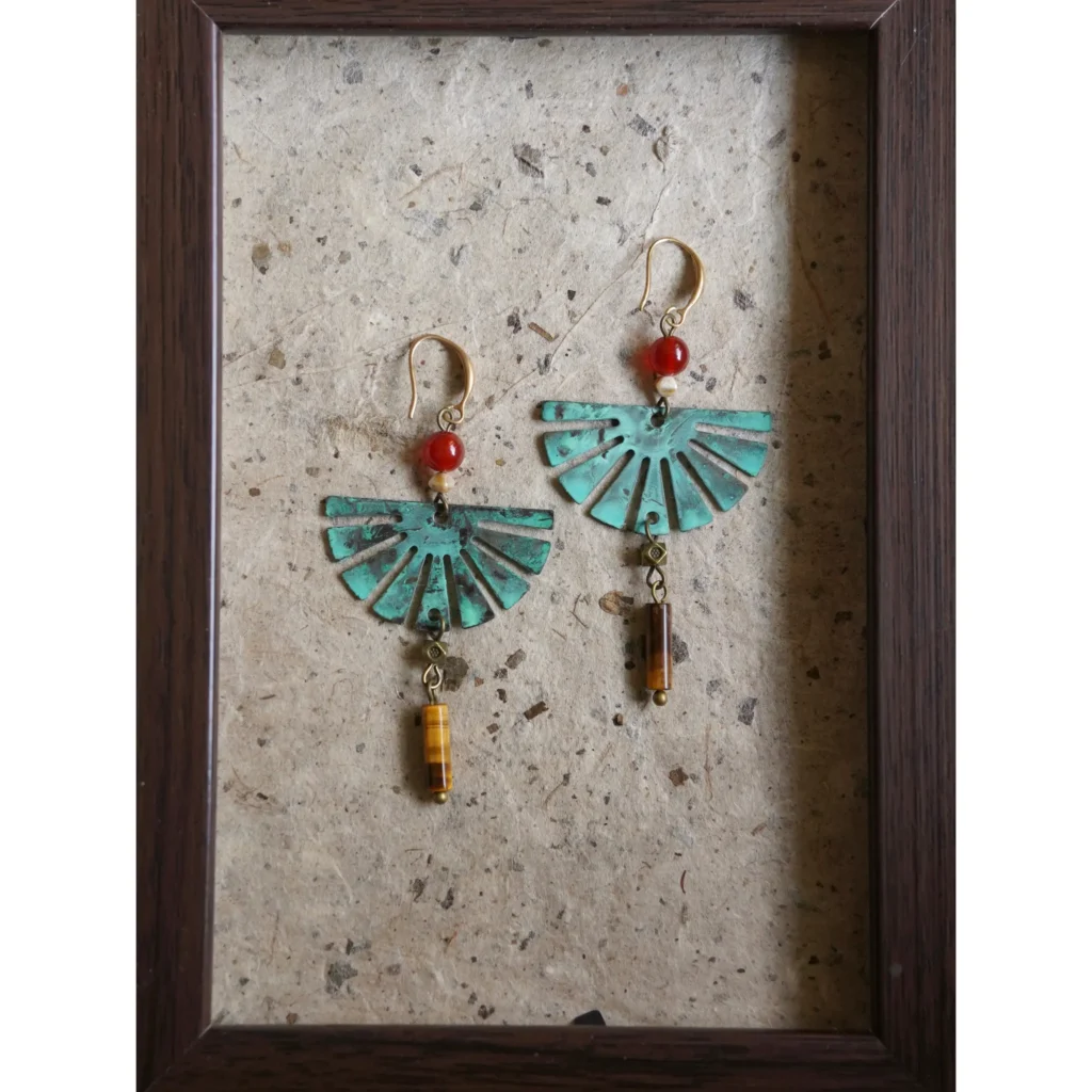 Tiger’s eye dangle earrings with brass and agate, handcrafted for vintage-inspired elegance and daily wear.