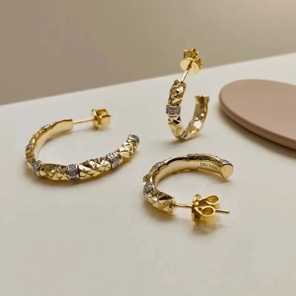 Handmade C hoop earrings crafted from 925 silver for women’s everyday wear.