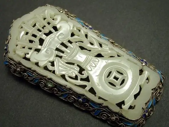 Antique Hetian jade chest ornament from late Qing and early Republic period featuring the Vase with Three Halberds design for rising success