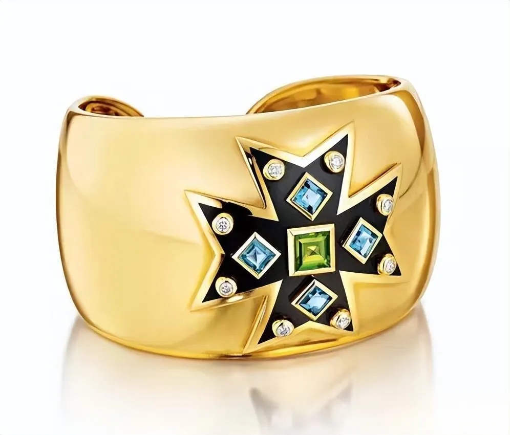 verdura-malta-cross-cufflinks-illustration