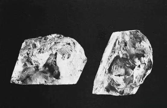 Cullinan diamond weighing 3,024.75 carats split into two parts