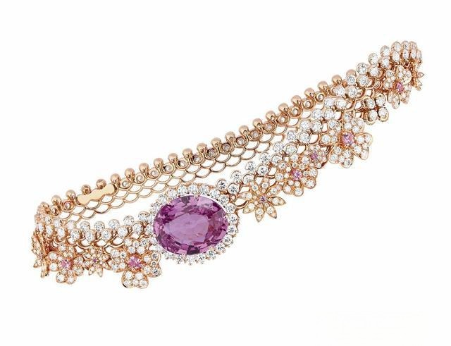 Dentelle Tulle pink sapphire hand chain in rose gold