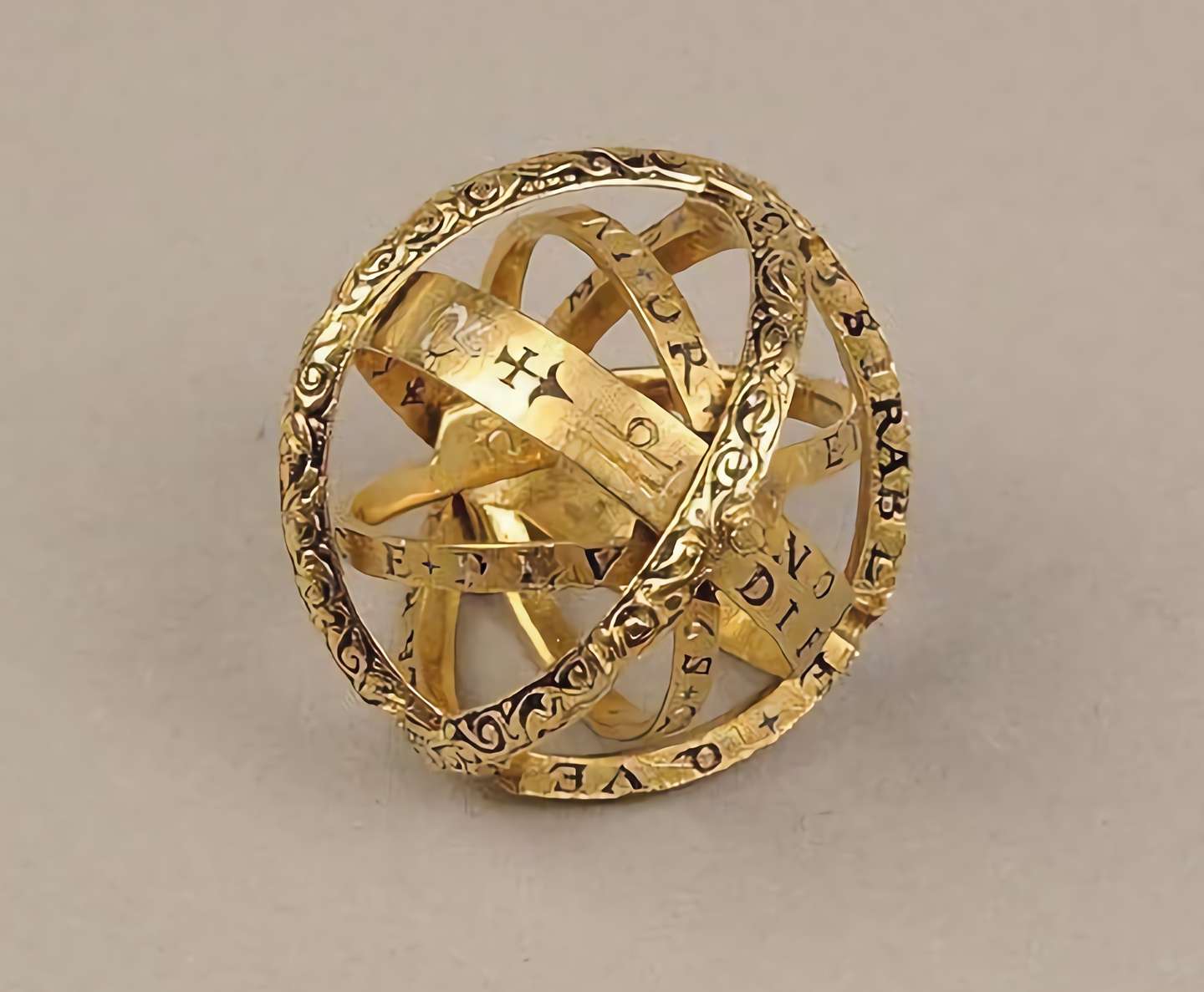 17th-century German armillary sphere ring from the British Museum, showcasing early mechanical jewelry craftsmanship.