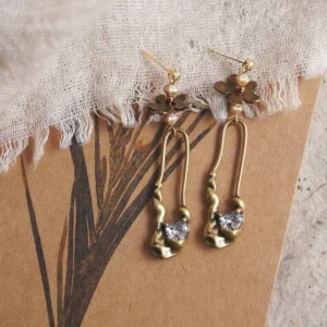 Jewea antique brass earrings, perfect for casual daytime wear.