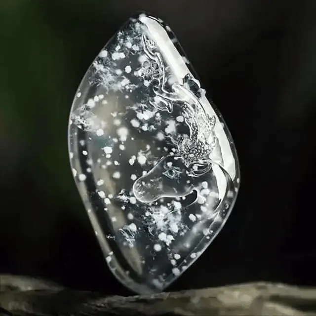 Jewea jadeite jewelry featuring cotton-like inclusions, natural internal crystal formations-Jadeite Buying Guide
