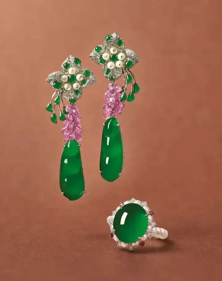 Jewea custom jadeite jewelry set featuring matching earrings and ring, elegant and handcrafted