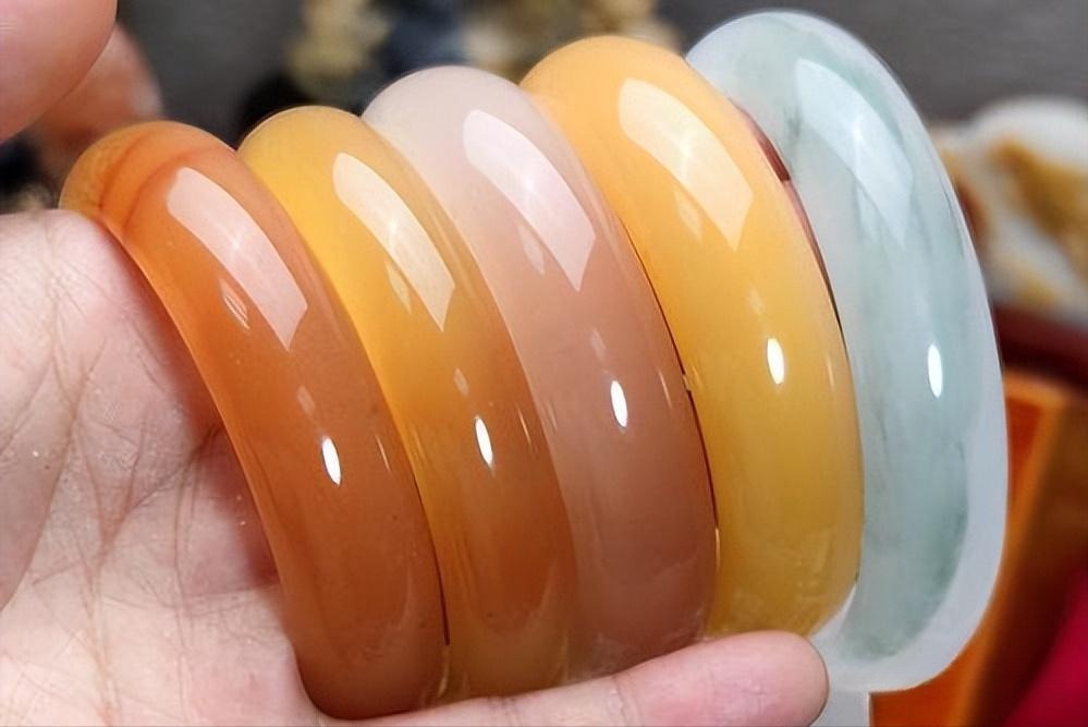 Jinsi Jade (Jades with Golden Threads) bangles. This quartz-based stone is primarily sourced from the Xinjiang region of Western China and is often used to mimic nephrite jade.