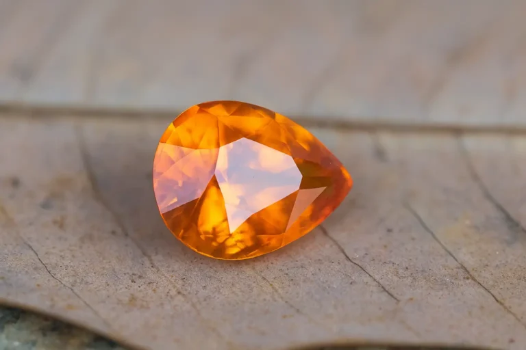 Sri Lanka Finda color sapphire, showcasing its rich blue hue and exquisite clarity.