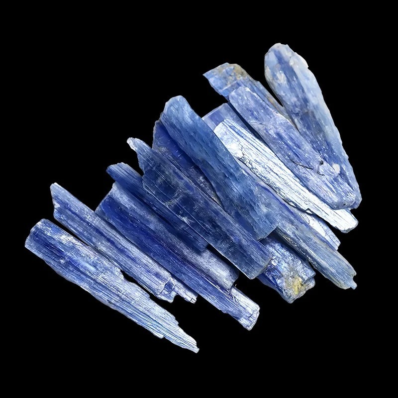 Natural columnar aluminosilicate crystal showing the dense structural identity formed under extreme metamorphic pressure.