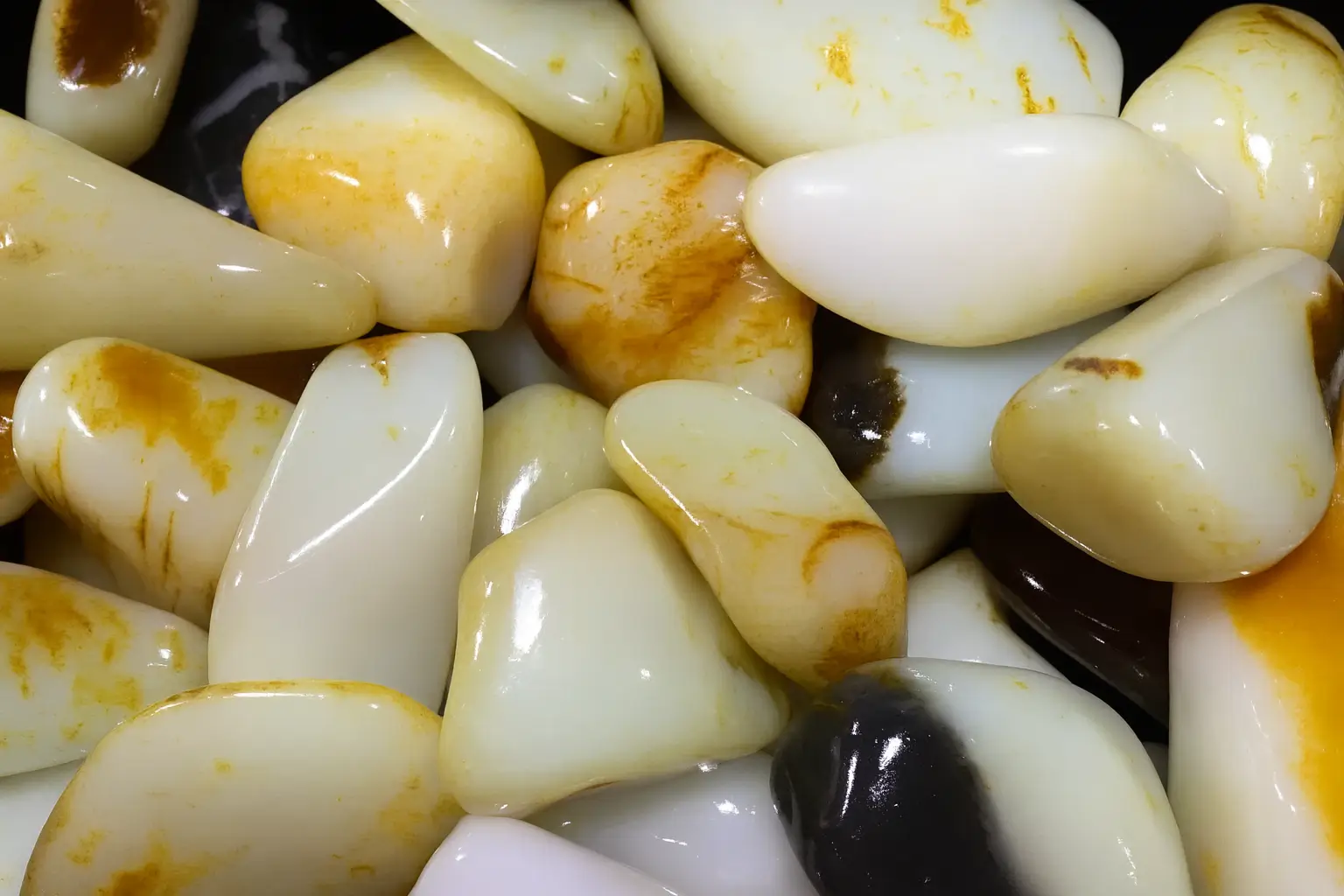 High-quality Xinjiang Hetian Ziyu, exhibiting fine texture and a mature, dense yellowish-greenish color.