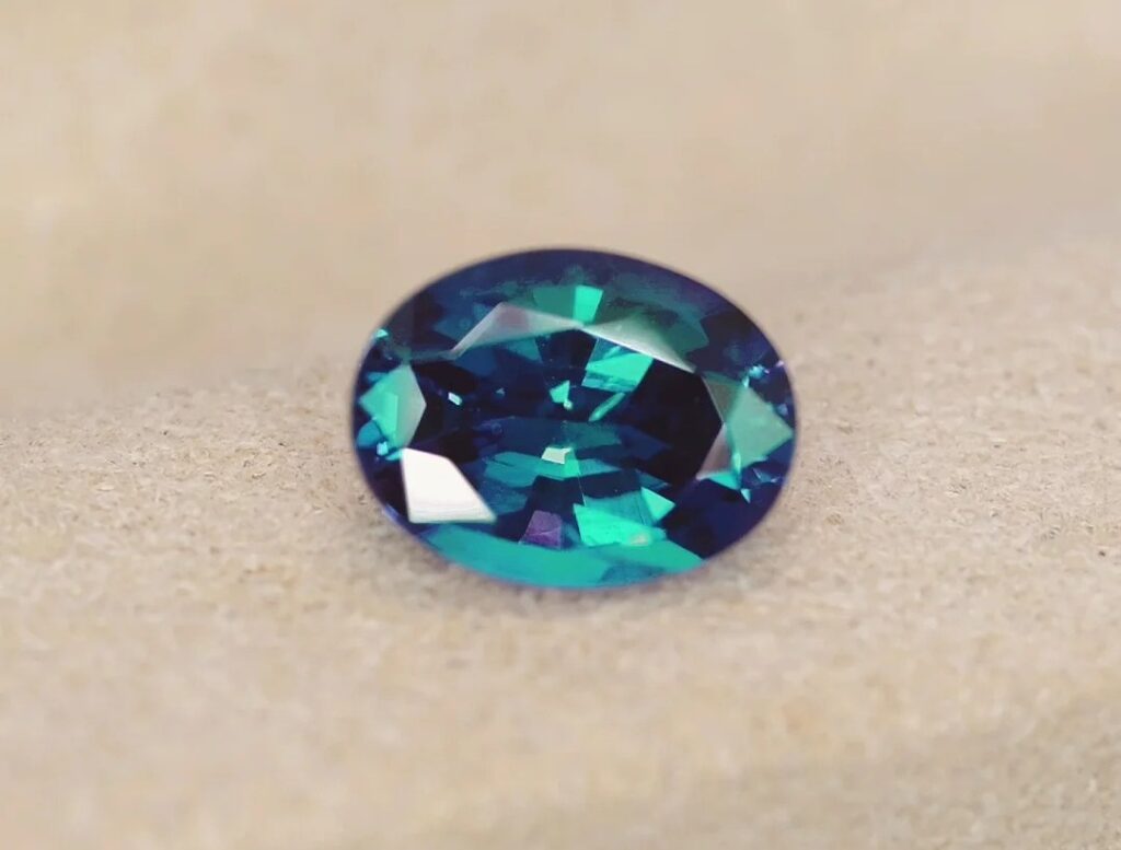 A high-quality 1 carat Brazilian Alexandrite with a sharp and clean color-change effect.