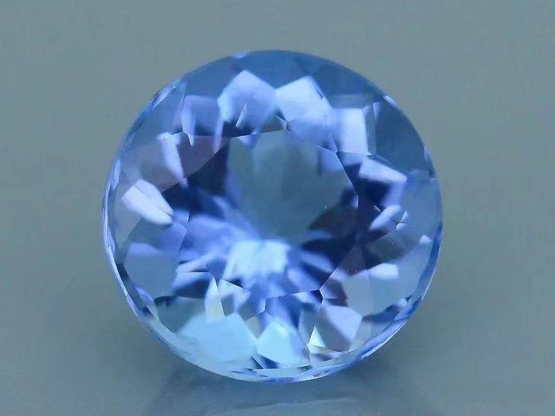 Deep indigo-blue Maxixe beryl gemstone, visually resembling high-grade aquamarine but with different origin.