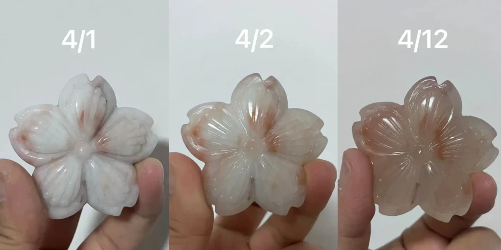 Comparison of a Shetaicui flower carving before and after 15 days of natural handling and wear.