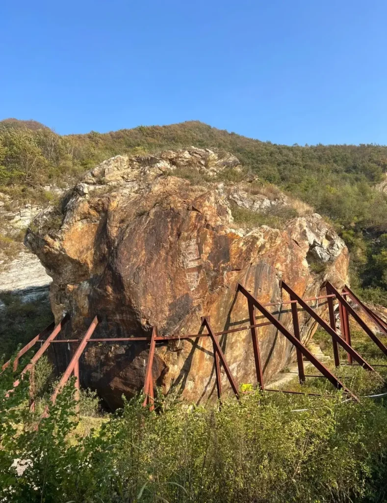 The 60,000-ton "Jade Emperor," the world's largest single jade body located in Xiuyan, Liaoning.
