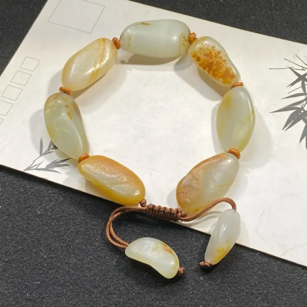 Men's bracelet with vivid natural-looking skin color.